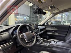 تۆیۆتا گراند هایلاندەر